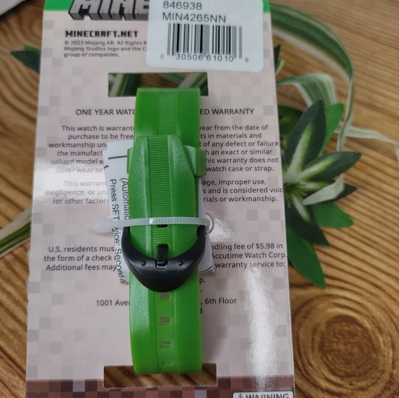 Mindcraft LCD Watch - Picture 6 of 8